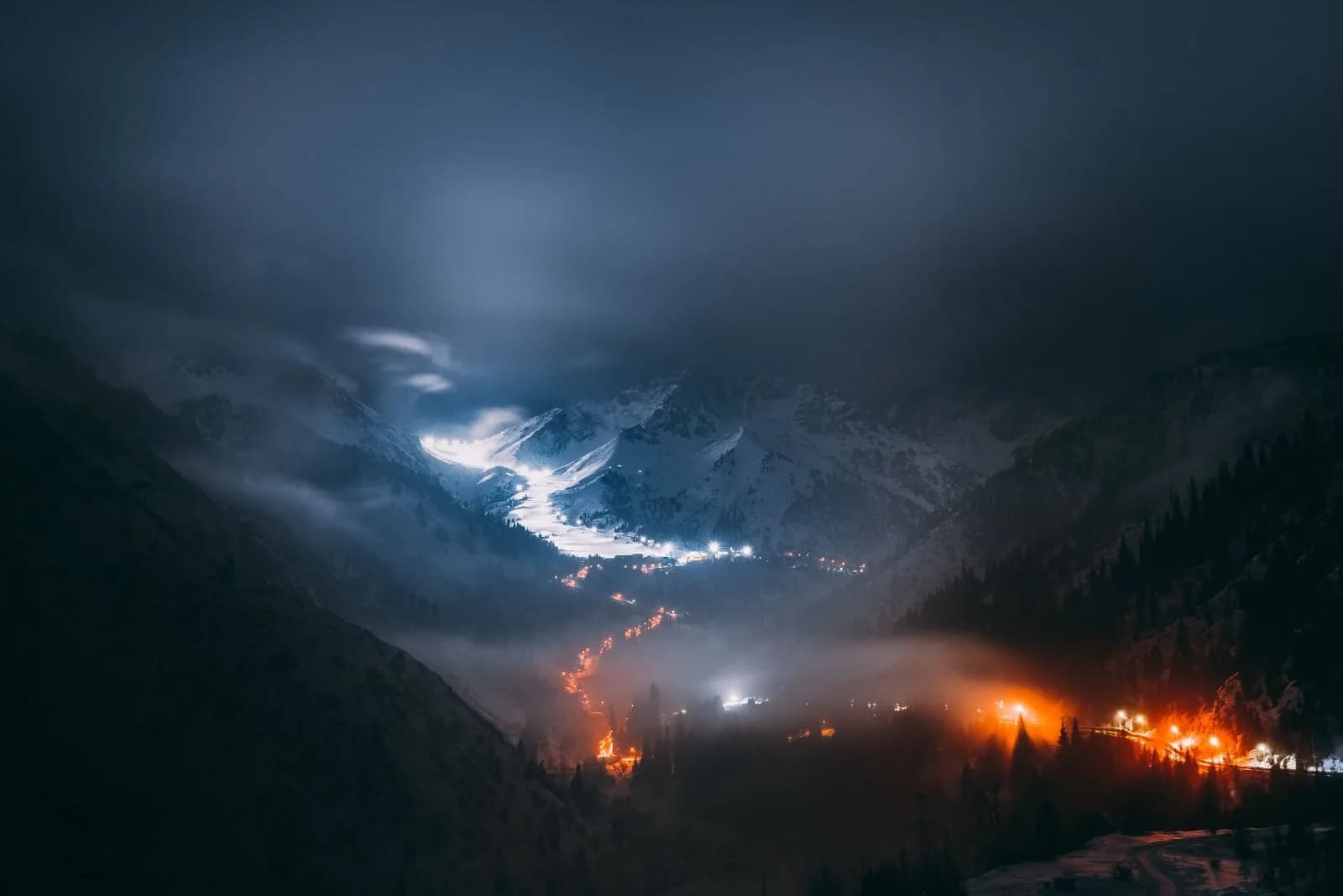 Shymbulak Mountain Resort — Fotoğraf 1 2